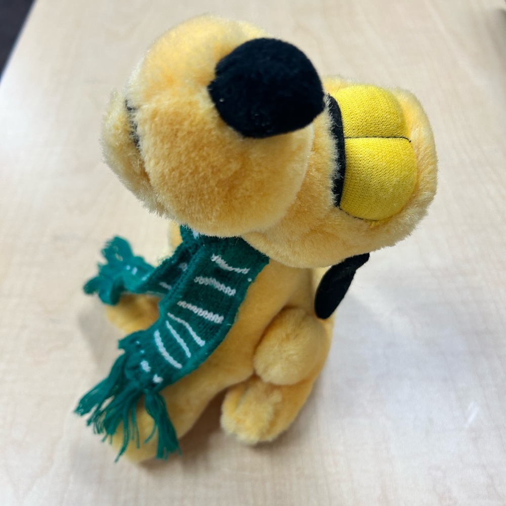 Vintage Caroling Pluto 8.5" plush toy Disneyland Walt Disney World Christmas